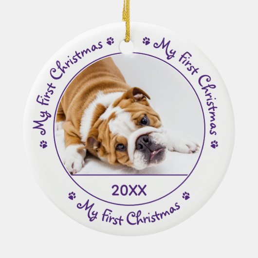 私の初めてのクリスマスかわいい犬の紫の子犬ペットの写真 セラミックオーナメント (裏面)