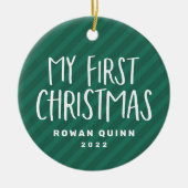 私の初めてのクリスマスかわいい緑のストライプのベビー写真 セラミックオーナメント (正面)