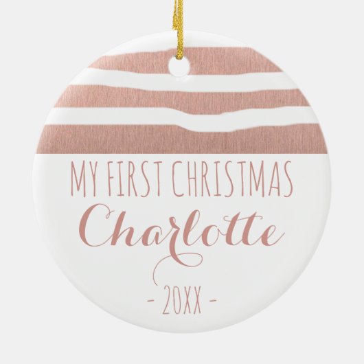 私の初めてのクリスマスのばら色の金ゴールドのhandrawnは縞で飾ります セラミックオーナメント (裏面)