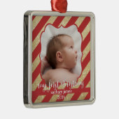 私の初めてのクリスマスの赤および金ゴールドのストライプのオーナメント メタルオーナメント (右)