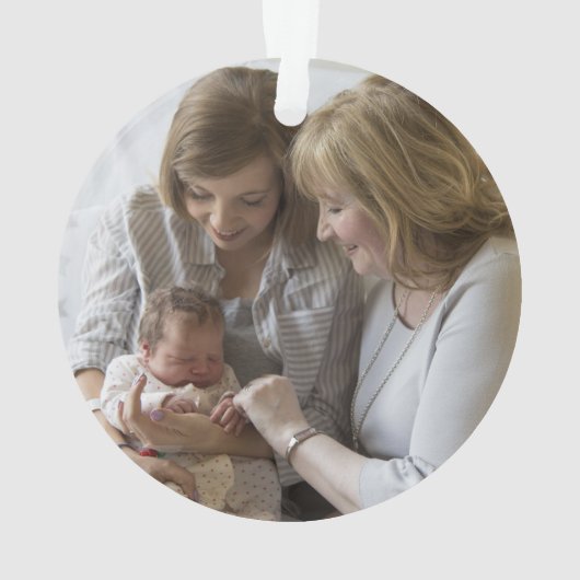私の初めてのクリスマスはおばあちゃんパーソナライズされた写真 オーナメント (裏面)