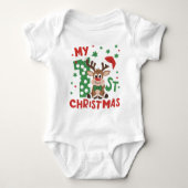 私の初めてのクリスマス タイポグラフィー かわいいトナカイ ベビーボディスーツ (正面)