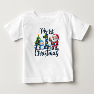 私の初めてのクリスマス 青い赤ちゃん男の子 雪だるま ベビーTシャツ