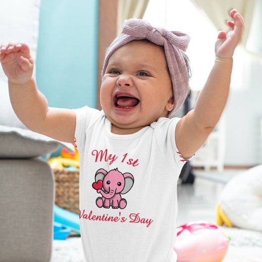 私の初めてのバレンタインデー - ハートを持つかわいい象 ベビーボディスーツ