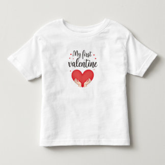 私の初めてのバレンタイン・トドラーTシャツ かわいいハート トドラーTシャツ