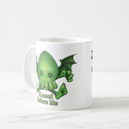 私の前のかわいいCthulhuのチビ（小さくかわいく書いた感じ）のKneel コーヒーマグカップ (正面左)