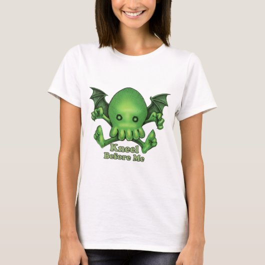 私の前のかわいいCthulhuのチビ（小さくかわいく書いた感じ）のKneel Tシャツ (正面)