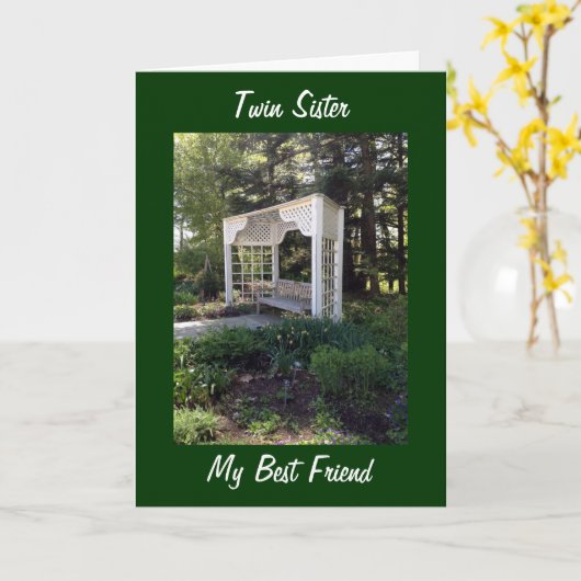 私の双子の妹と友人の最高の誕生日 カード (黄色い花)