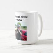 私の双子を捕まえる準備 コーヒーマグカップ (正面右)