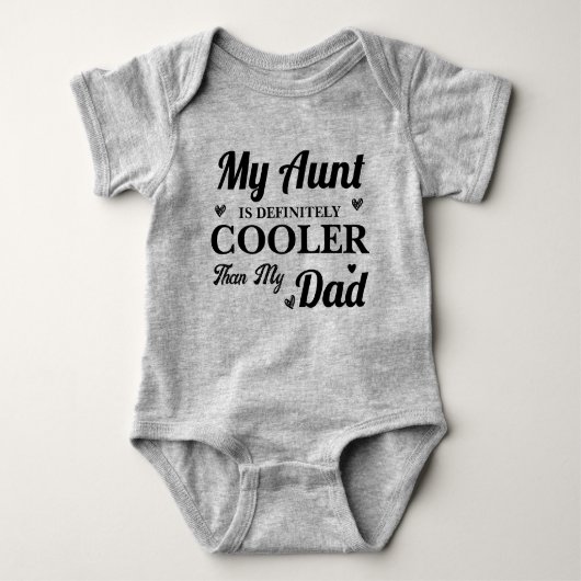 私の叔母は私のクールDaギフトより間違いおもしろいない ベビーボディスーツ (正面)