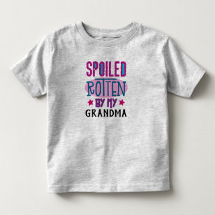 私の名前の祖母にパーソナライズされたよって腐っていた トドラーTシャツ