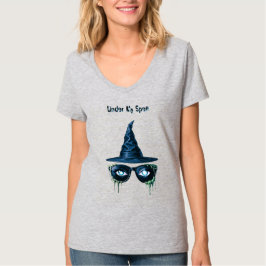 私の呪縛にかかったわ - 青い目の魔女 Tシャツ