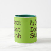 私の堆肥は庭師の臭いおもしろいない マグカップ (中央)