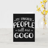 私の大切な人たちは私をゴゴ面白いおばあちゃんバートと呼ぶ カード (黄色い花)
