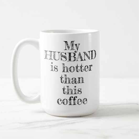 私の夫はこのコーヒータイポグラフィより暑い コーヒーマグカップ (左)