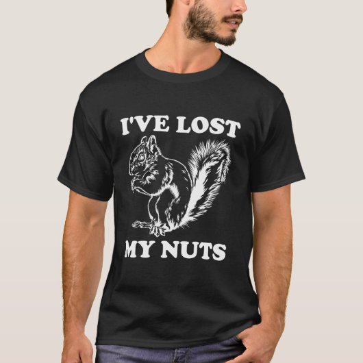 私の失った木の実は私の木の実は古い私の失った木のシャツ Tシャツ (正面)