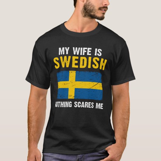 私の妻はスウェーデン語で何も怖くない Tシャツ (正面)