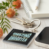 私の娘の家族のTypoと同じようおもしろいに素晴らしい キーホルダー (正面右)