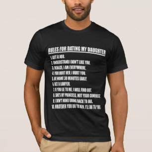 私の娘の黒のTシャツに日付を記入するための規則 Tシャツ