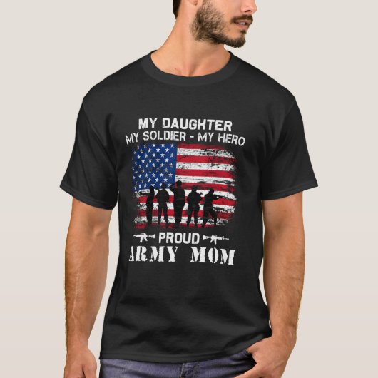 私の娘は私の兵士の英雄誇りを持った軍Momy Milita Tシャツ (正面)