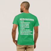 私の娘ケリーに緑のTシャツと日付を記入するための規則 Tシャツ (裏面フル)