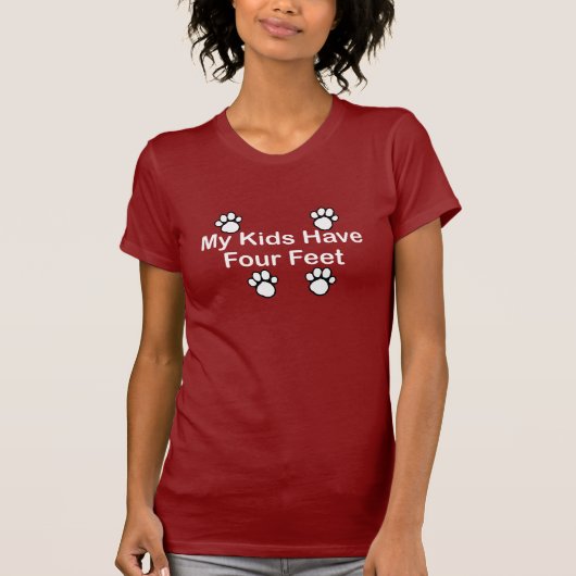 私の子供に4つの足があります Tシャツ (正面)
