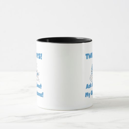 私の孫のTシャツおよびギフトについて双生児頼んで下さい マグカップ (中央)