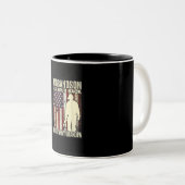 私の孫はあなたの背中を持っている – 米国旗誇りを持った軍 ツートーンマグカップ (正面右)