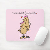 私の孫娘のTシャツおよびギフトについてのナット マウスパッド (マウス)