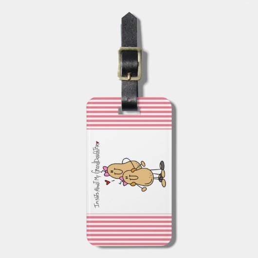 私の孫娘のTシャツおよびギフトについてのナット ラゲッジタグ (正面縦)