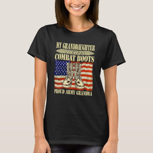 私の孫娘は戦闘靴を着誇りを持ったて軍用グラ Tシャツ (正面)