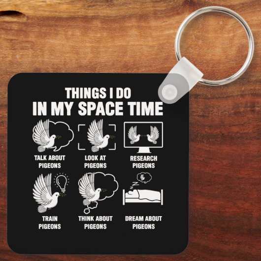 私の宇宙タイムで行うことハト繁殖豚 キーホルダー (裏面)