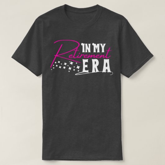 私の定年で私の祖母は退職した1 Tシャツ (デザイン正面)