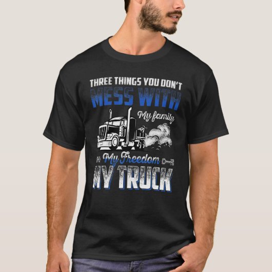 私の家族と散らかさない3つの事私の真実 Tシャツ (正面)