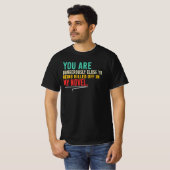 私の小説にあなたが登場中 作家ユーモア 著者の引用 Tシャツ (正面フル)