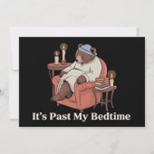 私の就寝時間はとうに過ぎたよ おもしろい眠いクマのクリスマスミーム シーズンカード (正面)