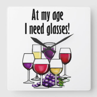 私の年齢でメガネが必要だ！ スクエア壁時計