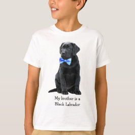 私の弟はブラックラボ – ブラックラブラドール子犬の少年 Tシャツ
