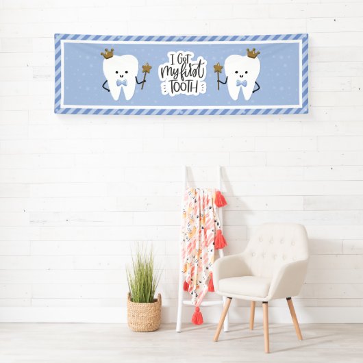 私の得最初の歯のパーティー装飾。 横断幕 (インサイチュ)
