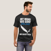 私の心は航海に出かけました 猫の帆船 Tシャツ (正面フル)
