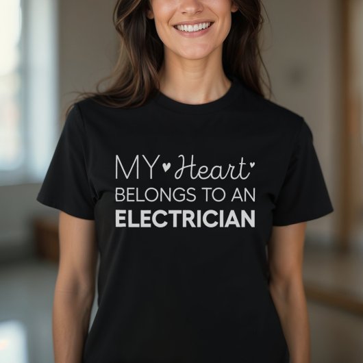 私の心は電気技師のもの かわいい電気技師 Tシャツ