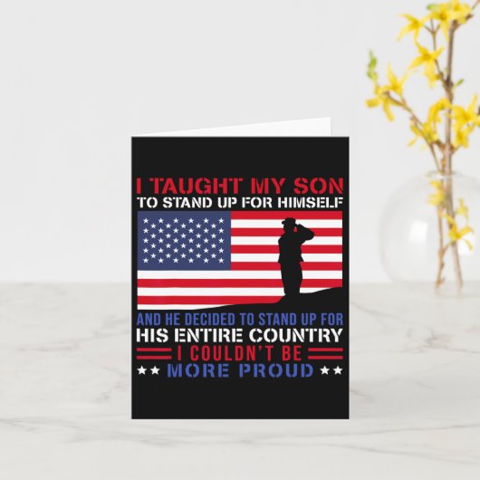 私の息子に誇りに思う軍のママAを立ち上げる方法を教えた カード (黄色い花)