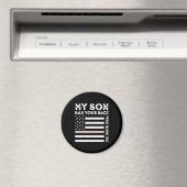 私の息子はあなたのバック誇りを持ったマリンパパ米国旗を持っている マグネット (インサイチュ (食洗機))