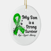 私の息子は強い生存者グリーンリボンだ セラミックオーナメント (右)