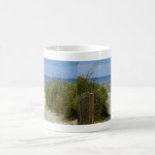 私の悩みをコーヒーマ遠くにグで飲む コーヒーマグカップ (中央)