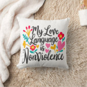 「私の愛する言葉は暴力ではない」 クッション (ブランケット)