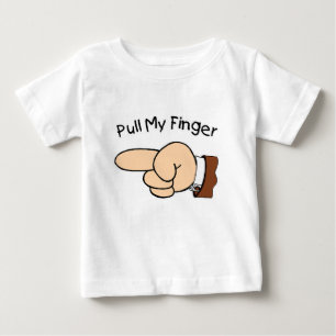 私の指の幼児長い袖を引っ張って下さい ベビーTシャツ