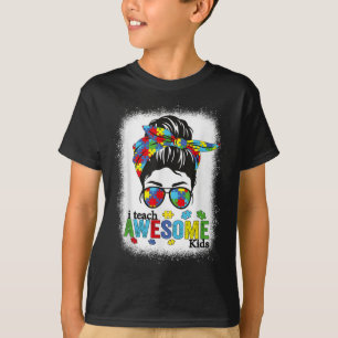 私の教え子供の自閉症の意識Messy Bun Bl Tシャツ