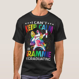 私の文学部が保ユニコーン卒業しているのを落ち着かせることができない Tシャツ