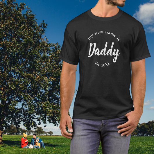 私の新しい名前はDaddy New Dadar on Black Est Tシャツ